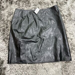 BMOSS Women’s polyurethane Leather Skirt size 14